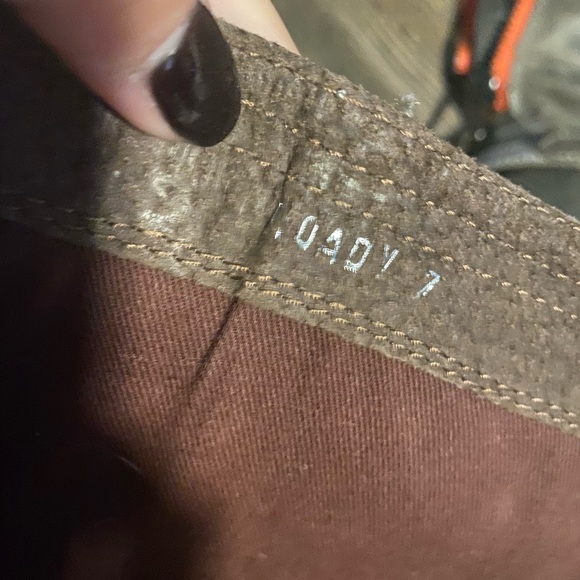 Lavorazione Artigiana Leather Flat, Heeled ZipUp Boots: Distressed Olive SIZE 7 - Picture 9 of 10